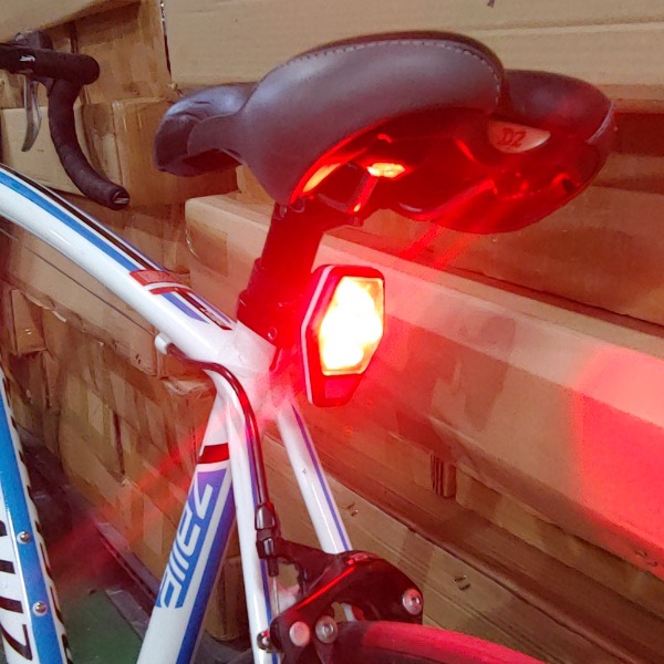 HUIB 자전거 테일라이트 자전거 후미등 안전등